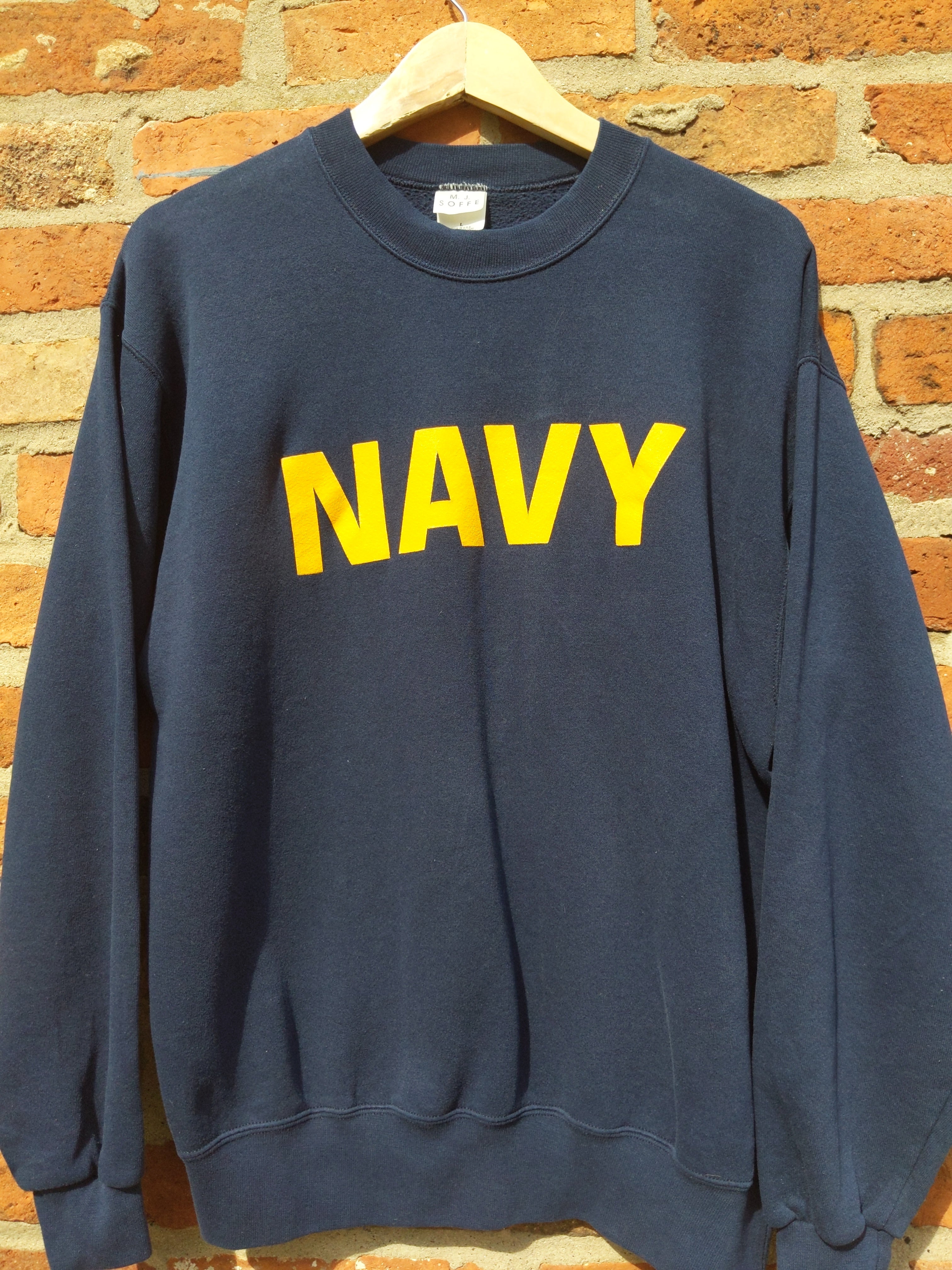 Navy sweatshirt L