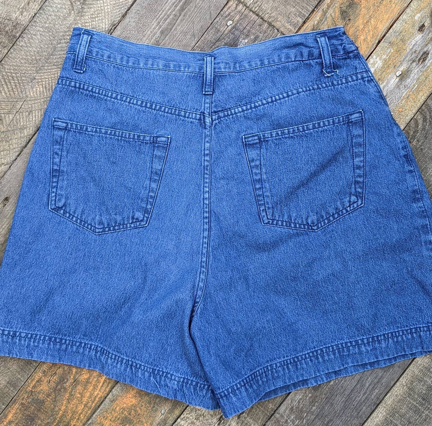 Vintage 80s high waist denim shorts, waist 30"