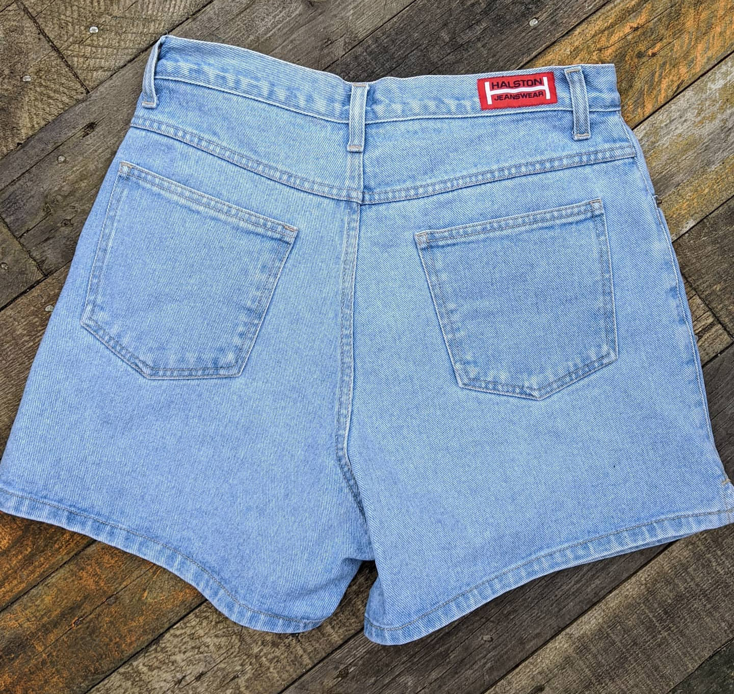 Vintage 80s high waist denim shorts Halston Jeanswear, waist 30/31"