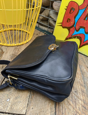 Vintage 80s leather handbag