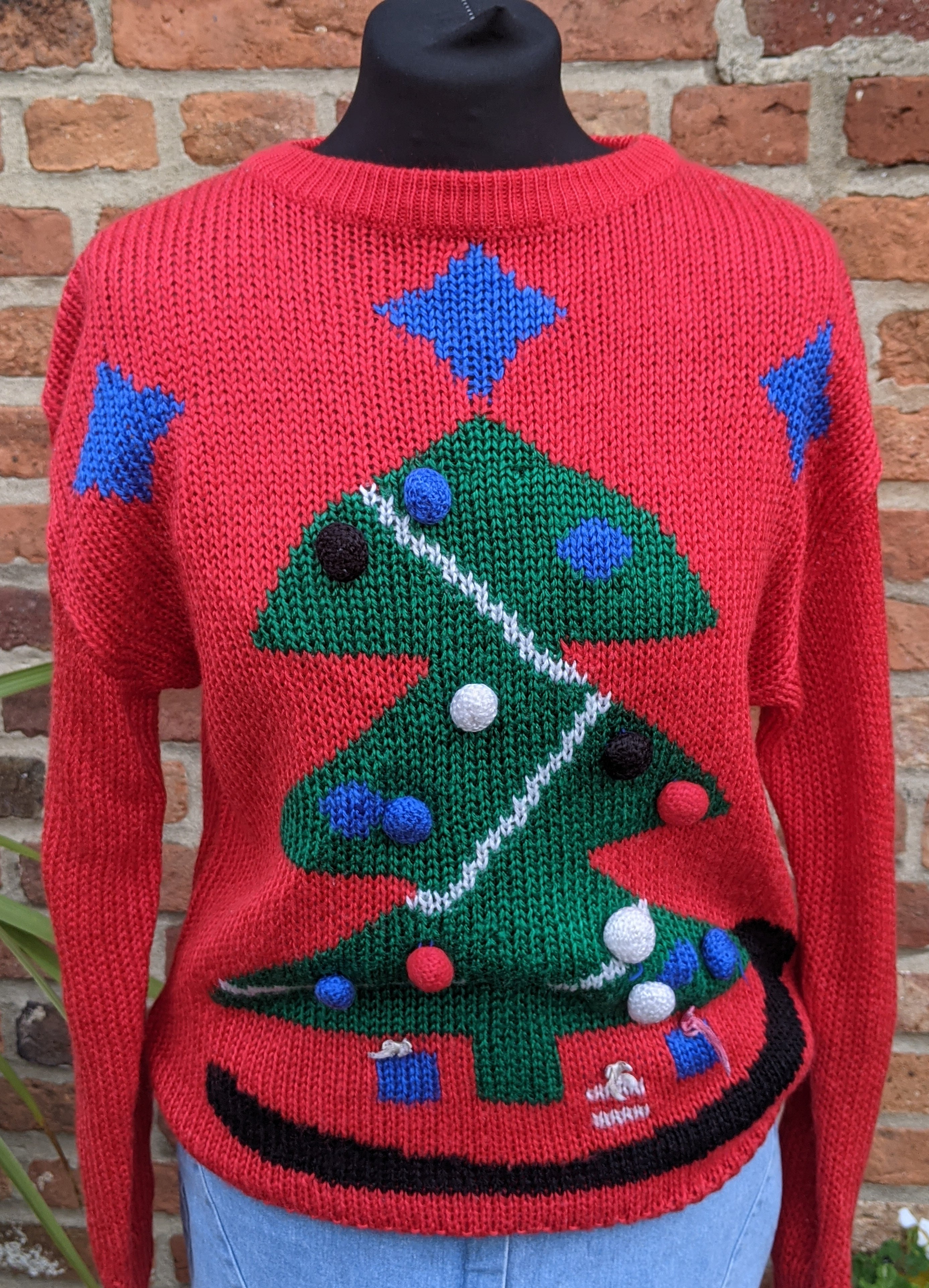 Awesome acrylic chunky Christmas jumper size M item 887